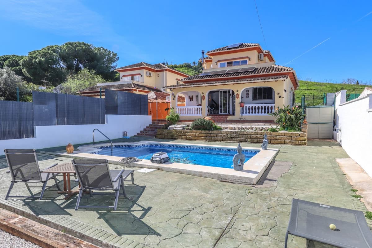 Detached Villa in Coín — photo 5 of 10