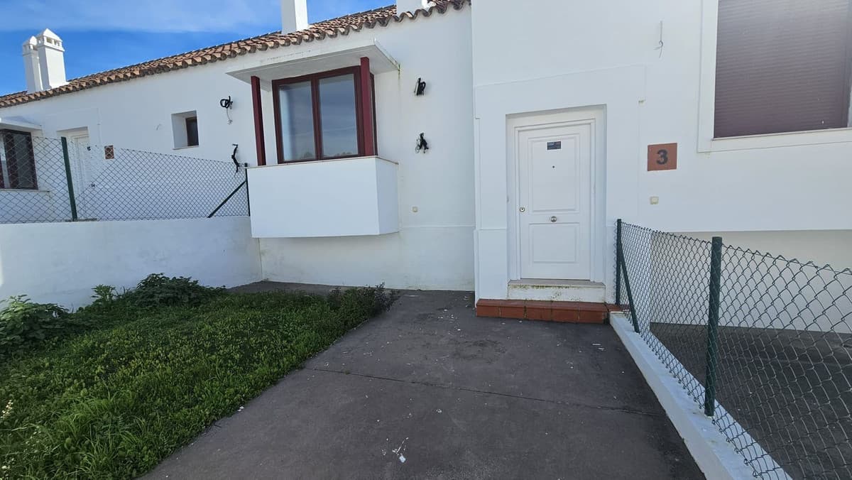 Townhouse in Doña Julia — photo 3 of 10