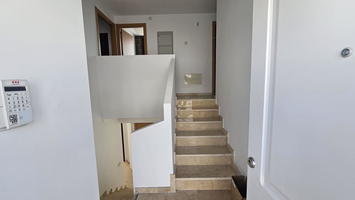 Townhouse in Doña Julia — photo 5 of 10