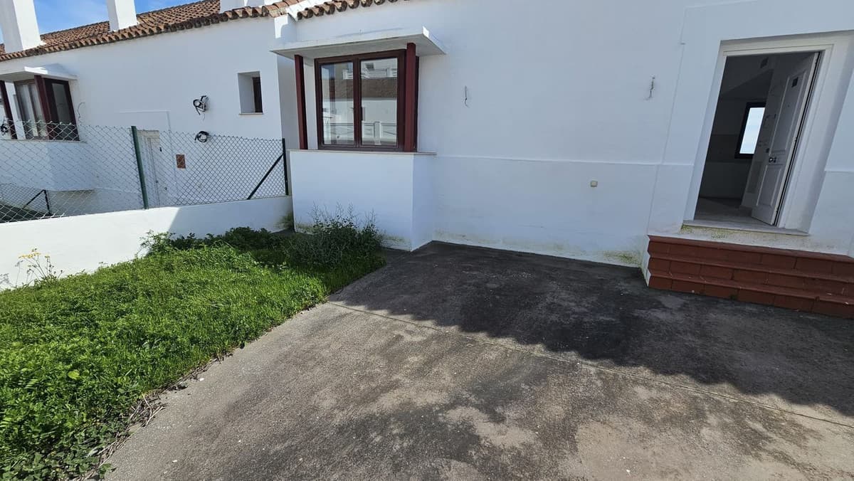 Townhouse in Doña Julia — photo 2 of 10