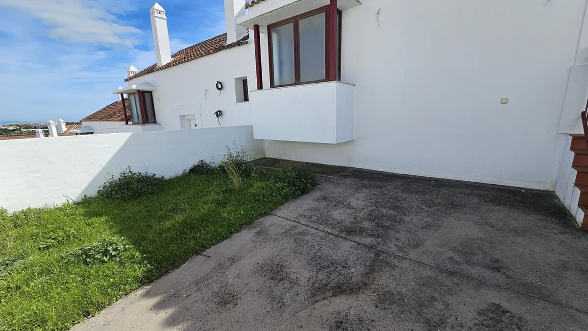 Townhouse in Doña Julia — photo 4 of 10