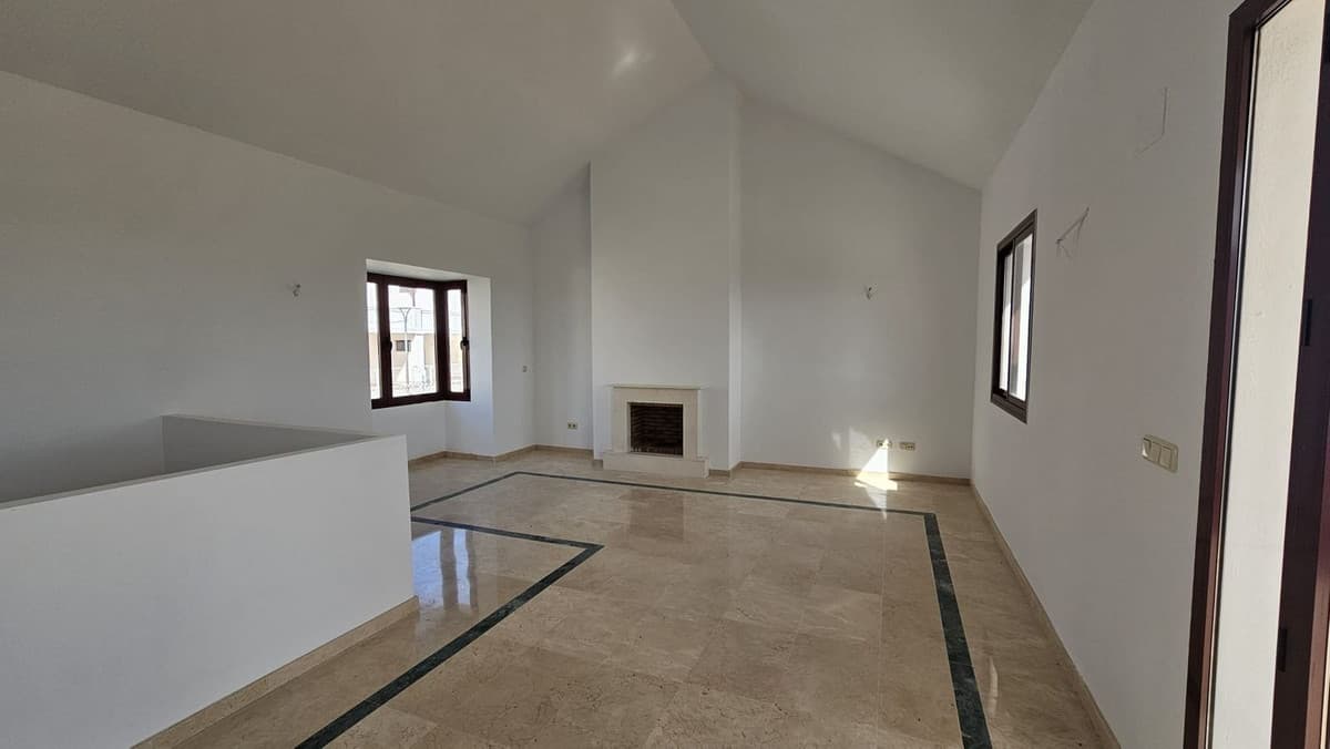 Townhouse in Doña Julia — photo 7 of 10