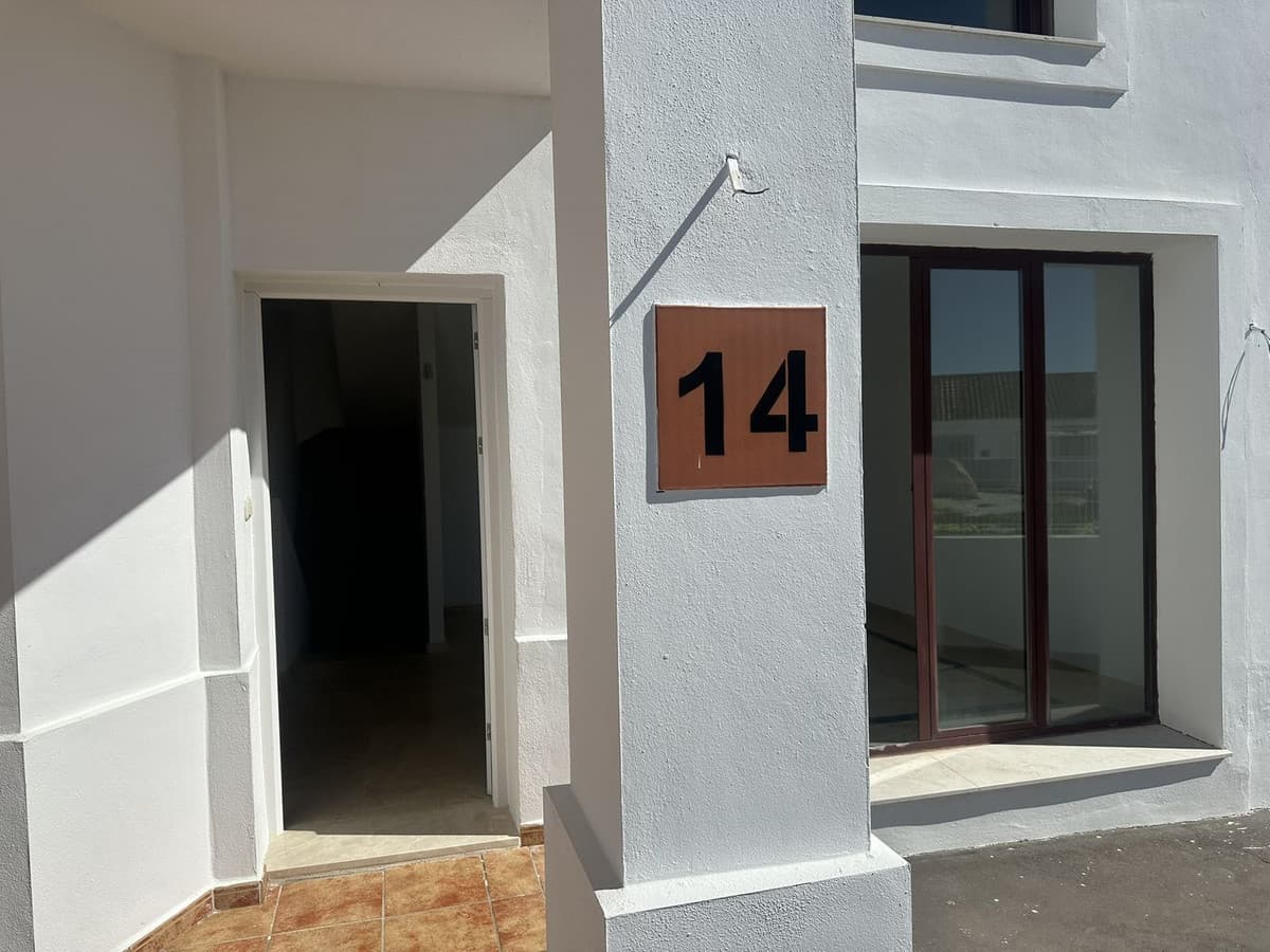 Townhouse in Doña Julia — photo 4 of 10
