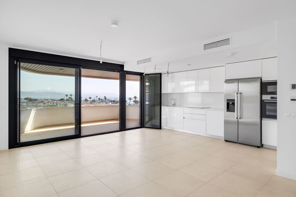 Middle Floor Apartment in Los Alamos