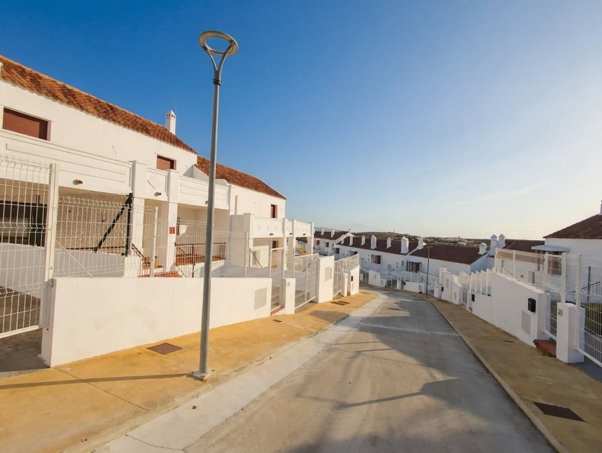 Townhouse in Doña Julia — photo 2 of 10