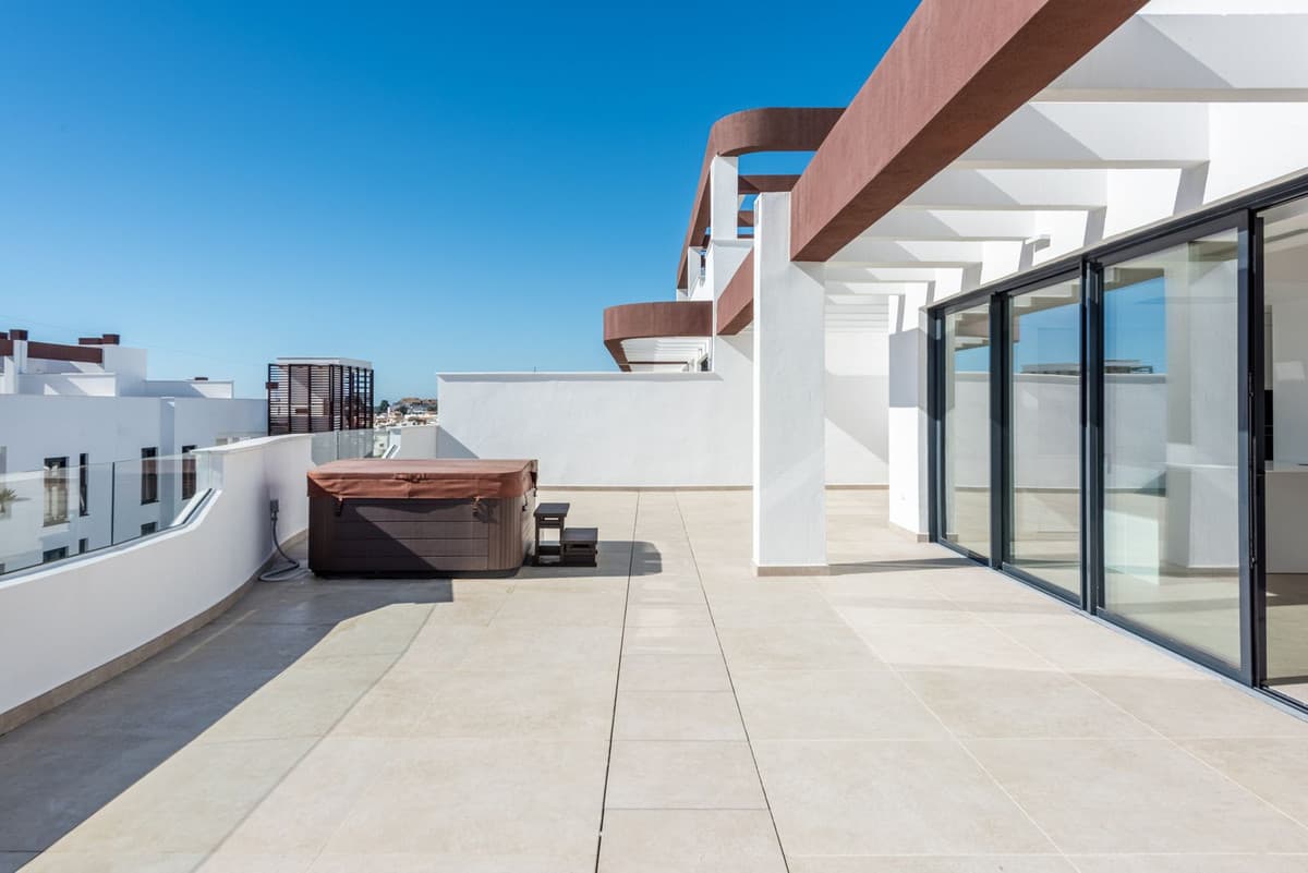 Penthouse in Estepona — photo 2 of 10