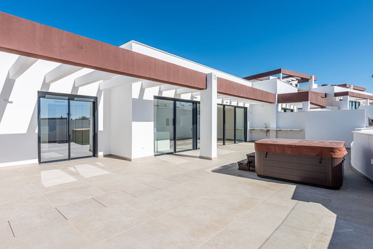 Penthouse in Estepona — photo 3 of 10
