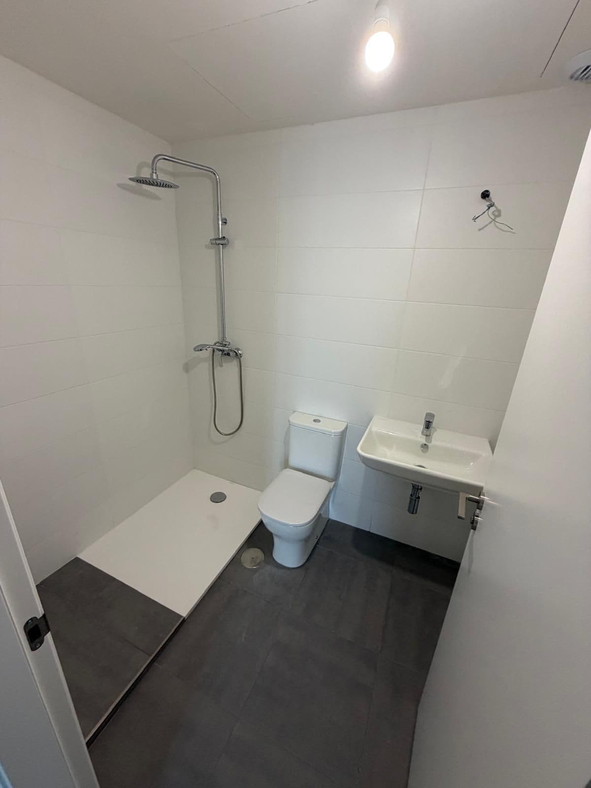 Middle Floor Apartment in Estepona — photo 8 of 10
