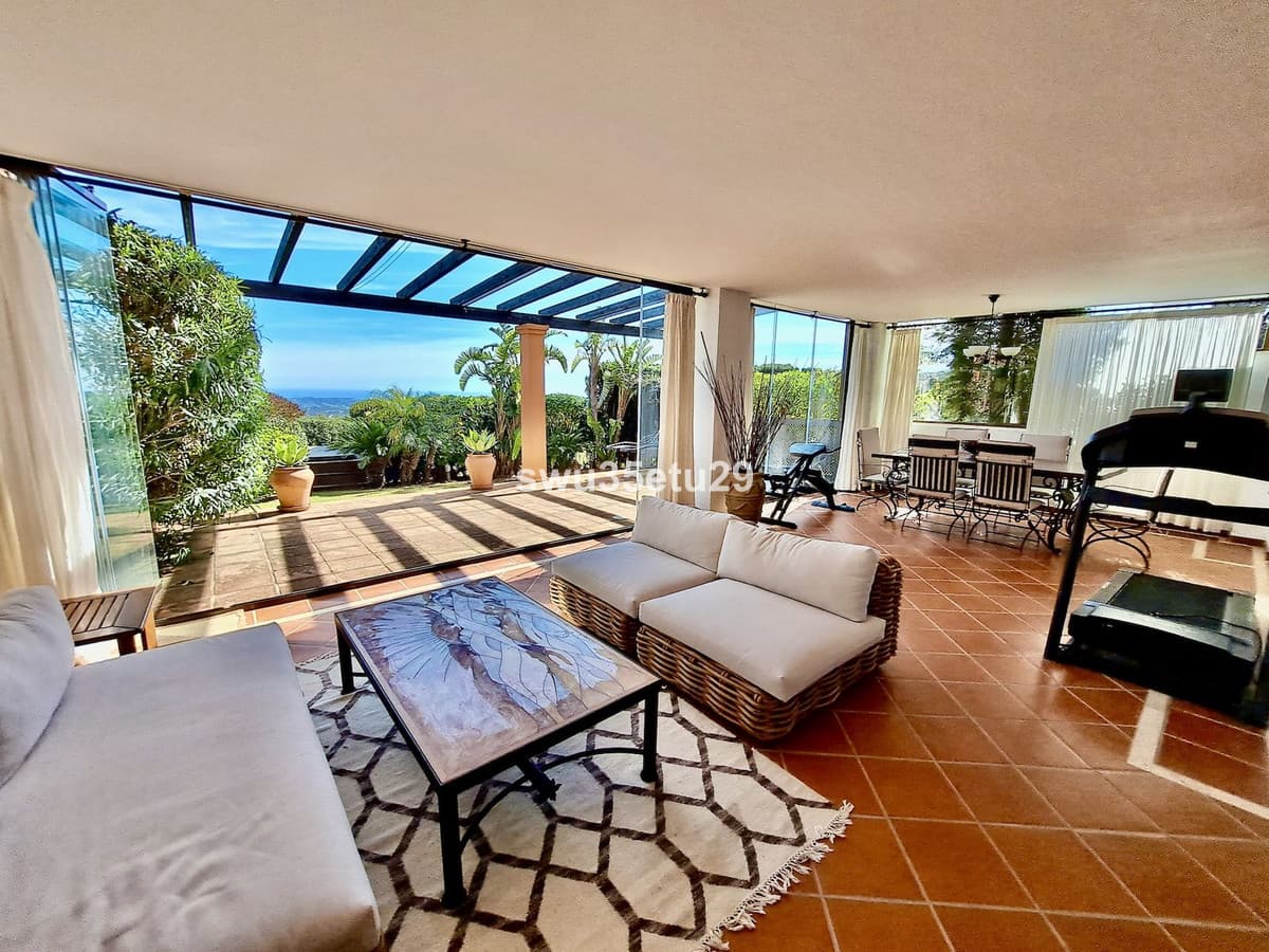 Ground Floor Apartment in La Mairena — photo 2 of 10