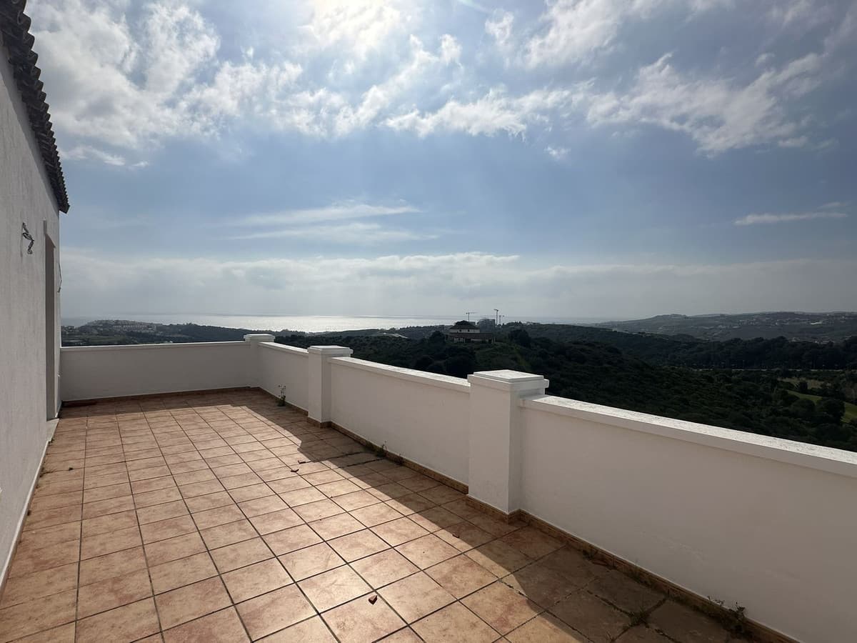 Townhouse in Doña Julia — photo 1 of 10