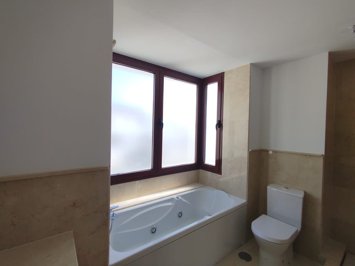 Townhouse in Doña Julia — photo 10 of 10