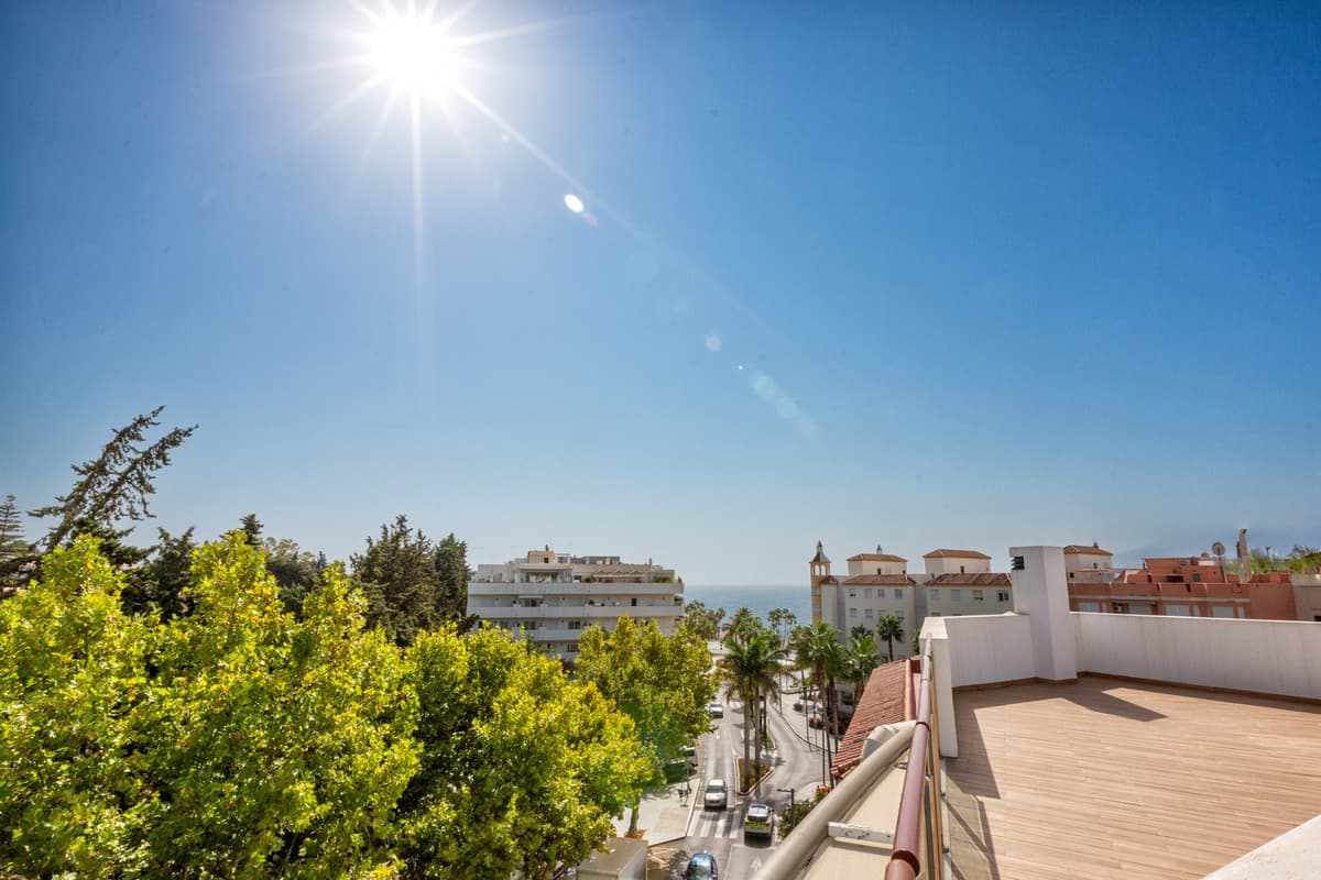 Penthouse Duplex in Estepona — photo 1 of 10