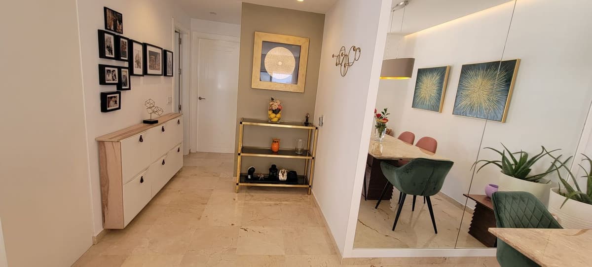 Middle Floor Apartment in Puerto Banús — photo 7 of 10