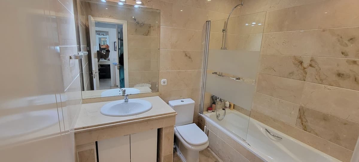 Middle Floor Apartment in Puerto Banús — photo 10 of 10