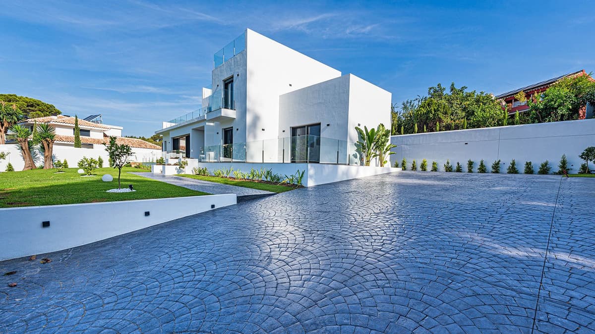 Detached Villa in Marbella — photo 6 of 10