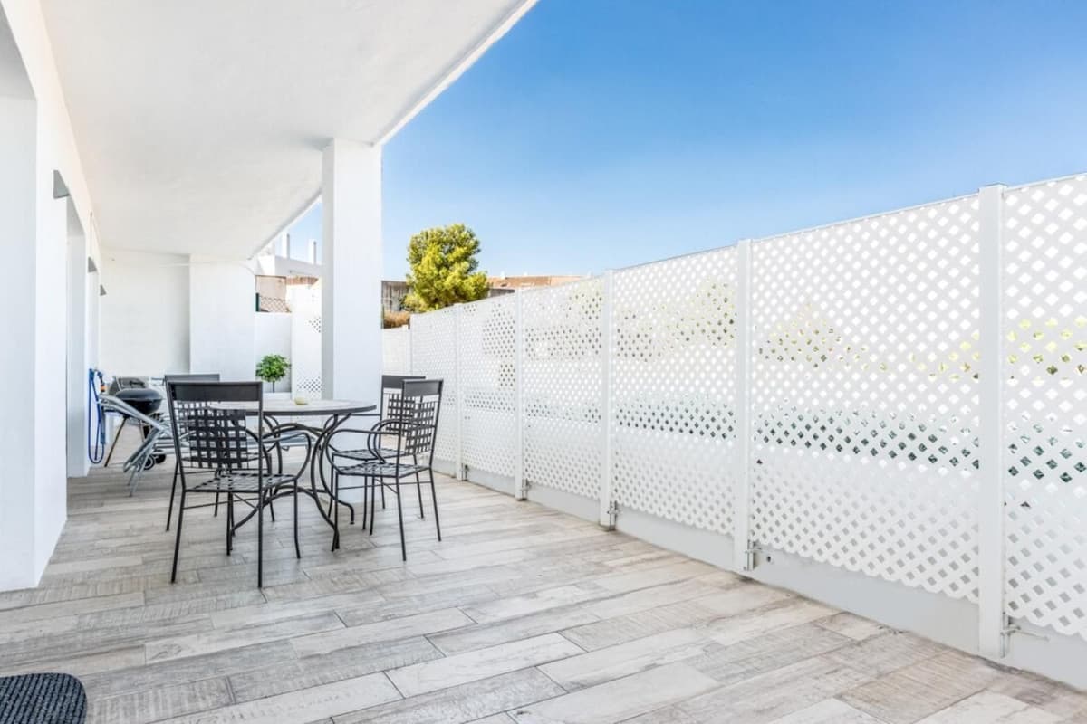 Middle Floor Apartment in Nueva Andalucía — photo 2 of 10