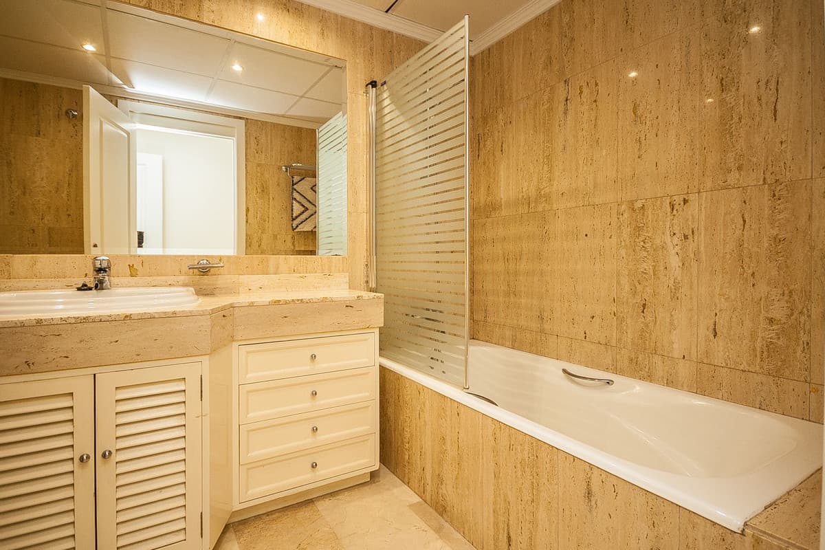 Ground Floor Apartment in Elviria — photo 7 of 10