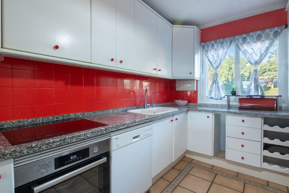 Townhouse in Estepona — photo 6 of 10