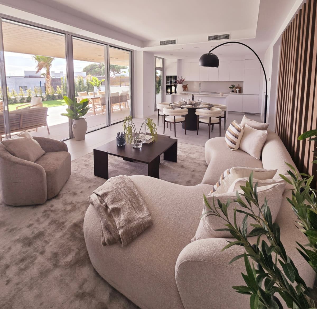 Ground Floor Apartment in Marbella — photo 2 of 10
