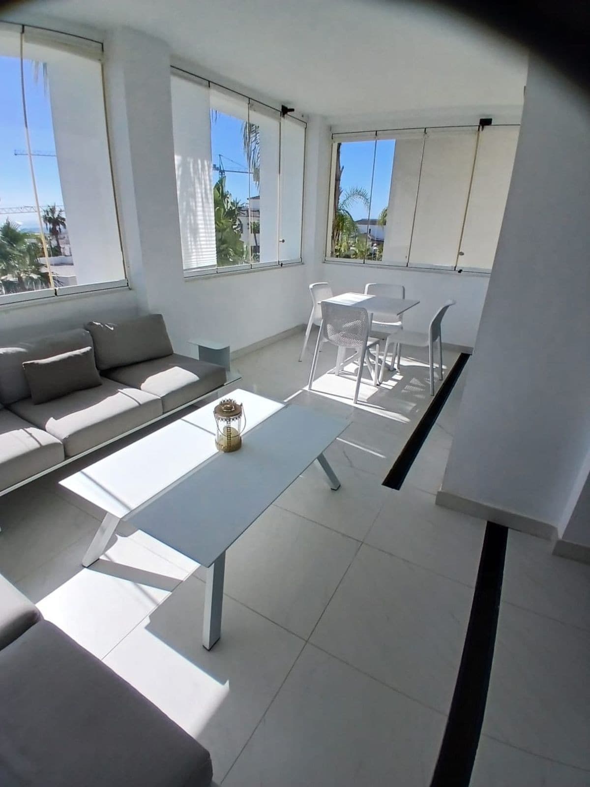 Middle Floor Apartment in Estepona — photo 2 of 10