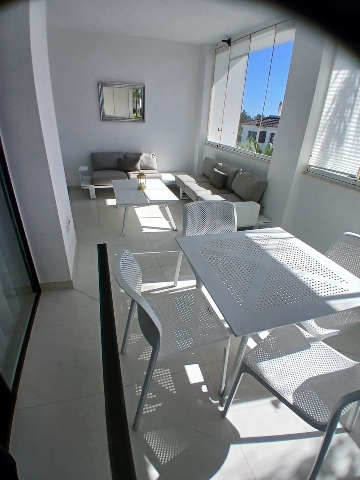 Middle Floor Apartment in Estepona — photo 3 of 10