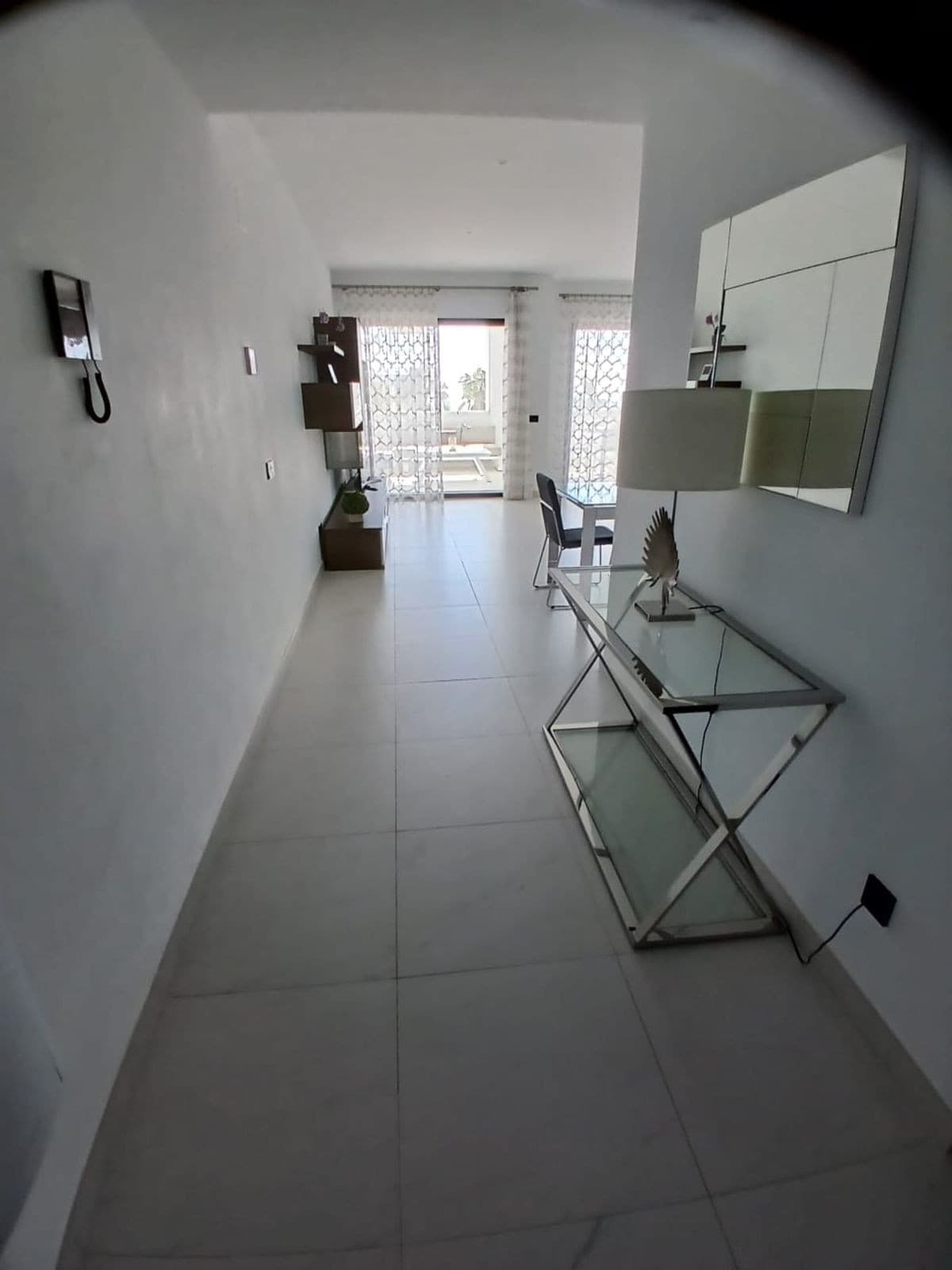 Middle Floor Apartment in Estepona — photo 9 of 10