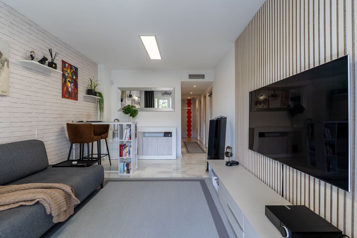 Middle Floor Apartment in Riviera del Sol — photo 4 of 10