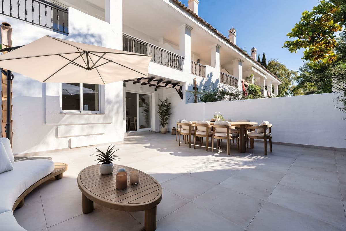 Townhouse in Nueva Andalucía — photo 10 of 10