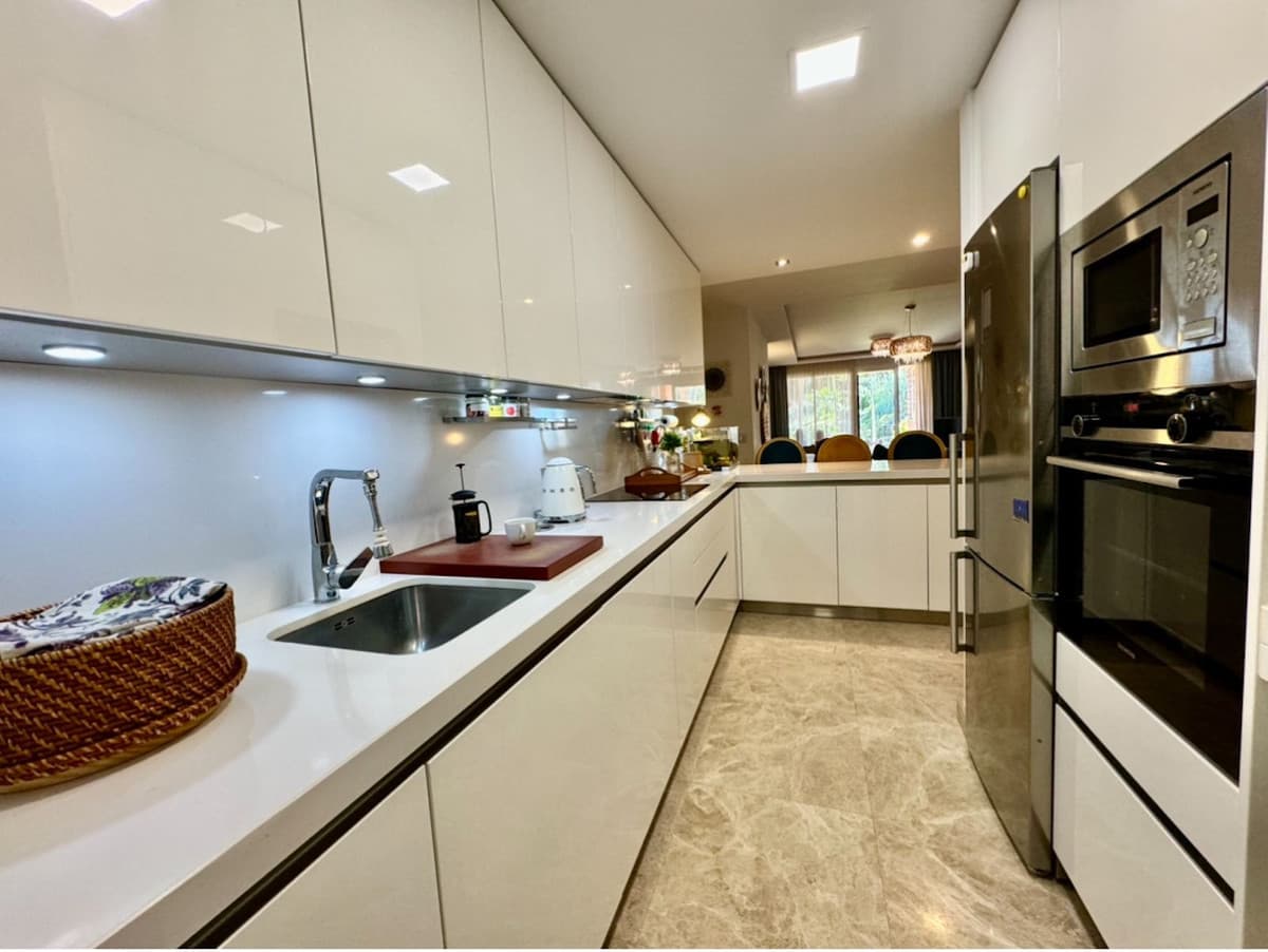 Ground Floor Apartment in Marbella — photo 3 of 10