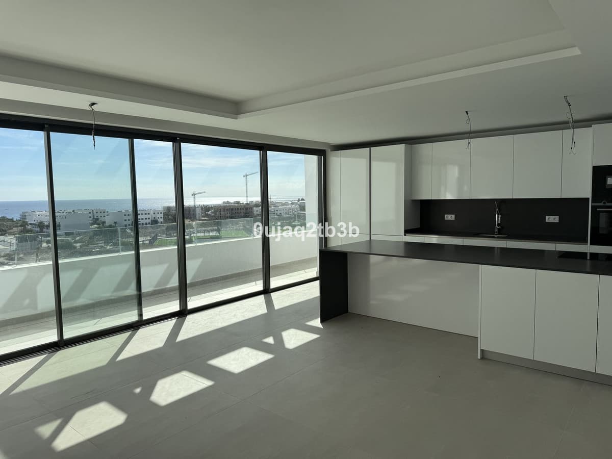 Penthouse in Estepona — photo 3 of 10