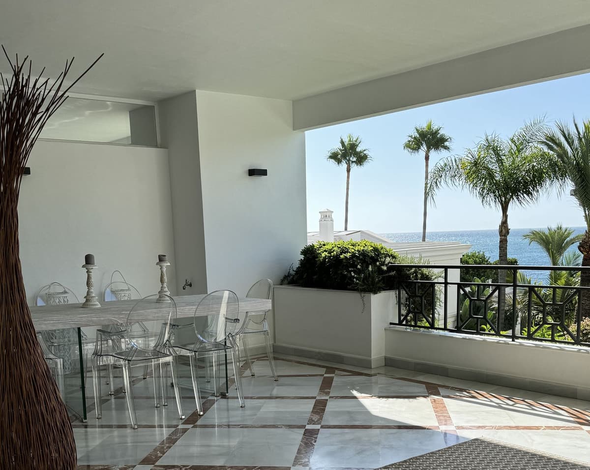 Ground Floor Apartment in Estepona — photo 2 of 10