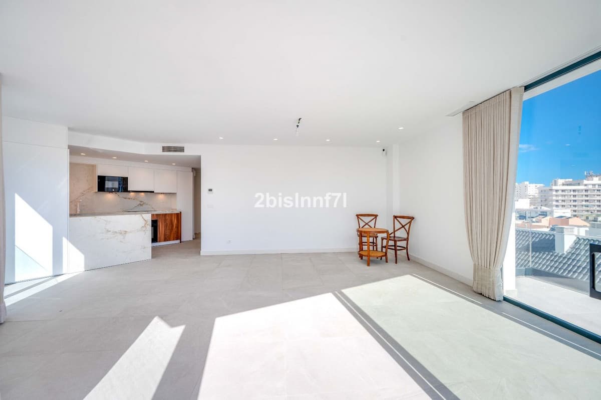 Top Floor Apartment in Fuengirola — photo 3 of 10