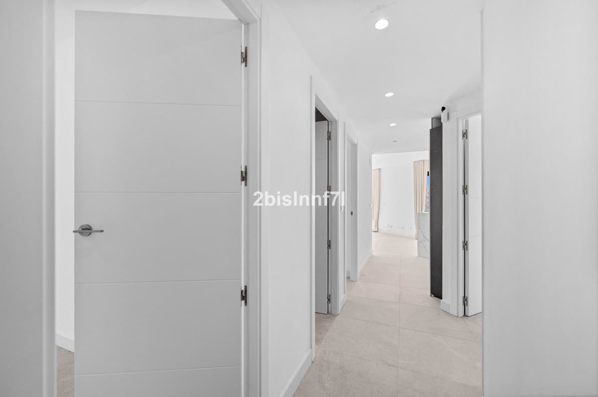 Top Floor Apartment in Fuengirola — photo 7 of 10