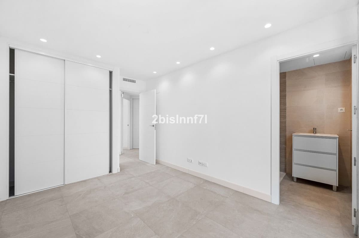 Top Floor Apartment in Fuengirola — photo 8 of 10