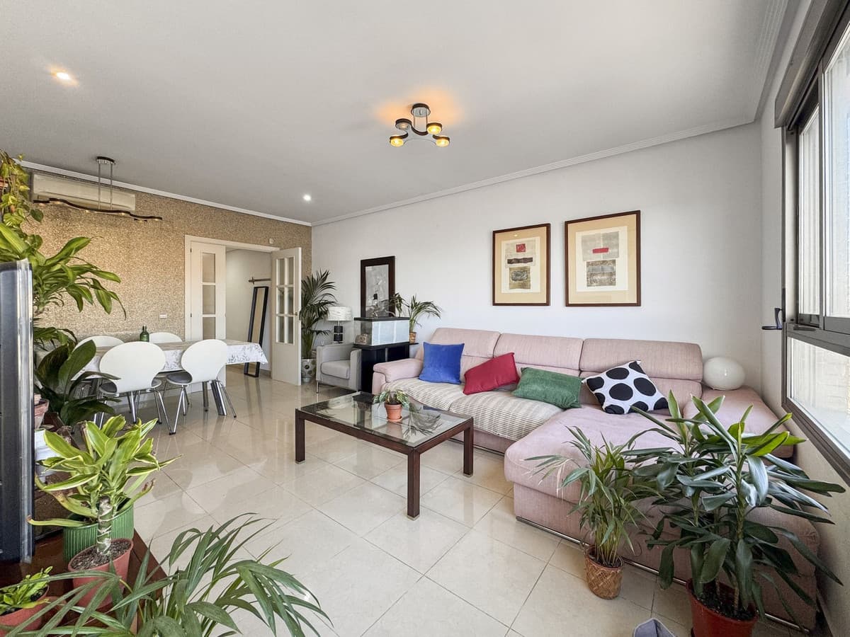 Middle Floor Apartment in Huelin — photo 5 of 10