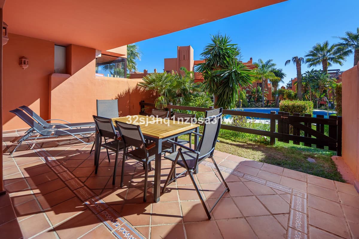 Ground Floor Apartment in Estepona — photo 2 of 10