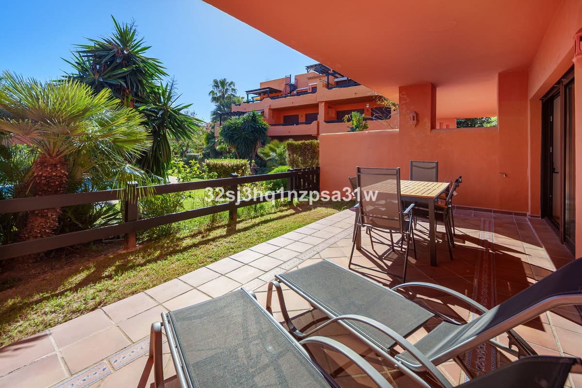 Ground Floor Apartment in Estepona — photo 6 of 10