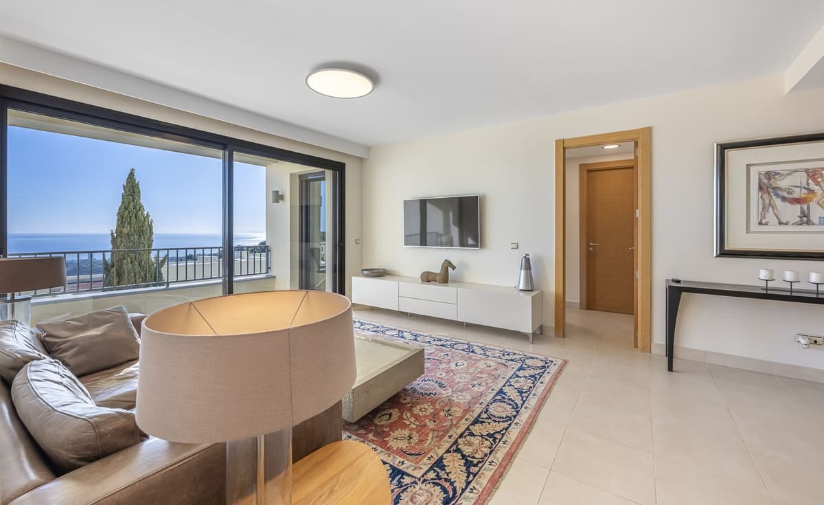 Middle Floor Apartment in Altos de los Monteros — photo 3 of 10