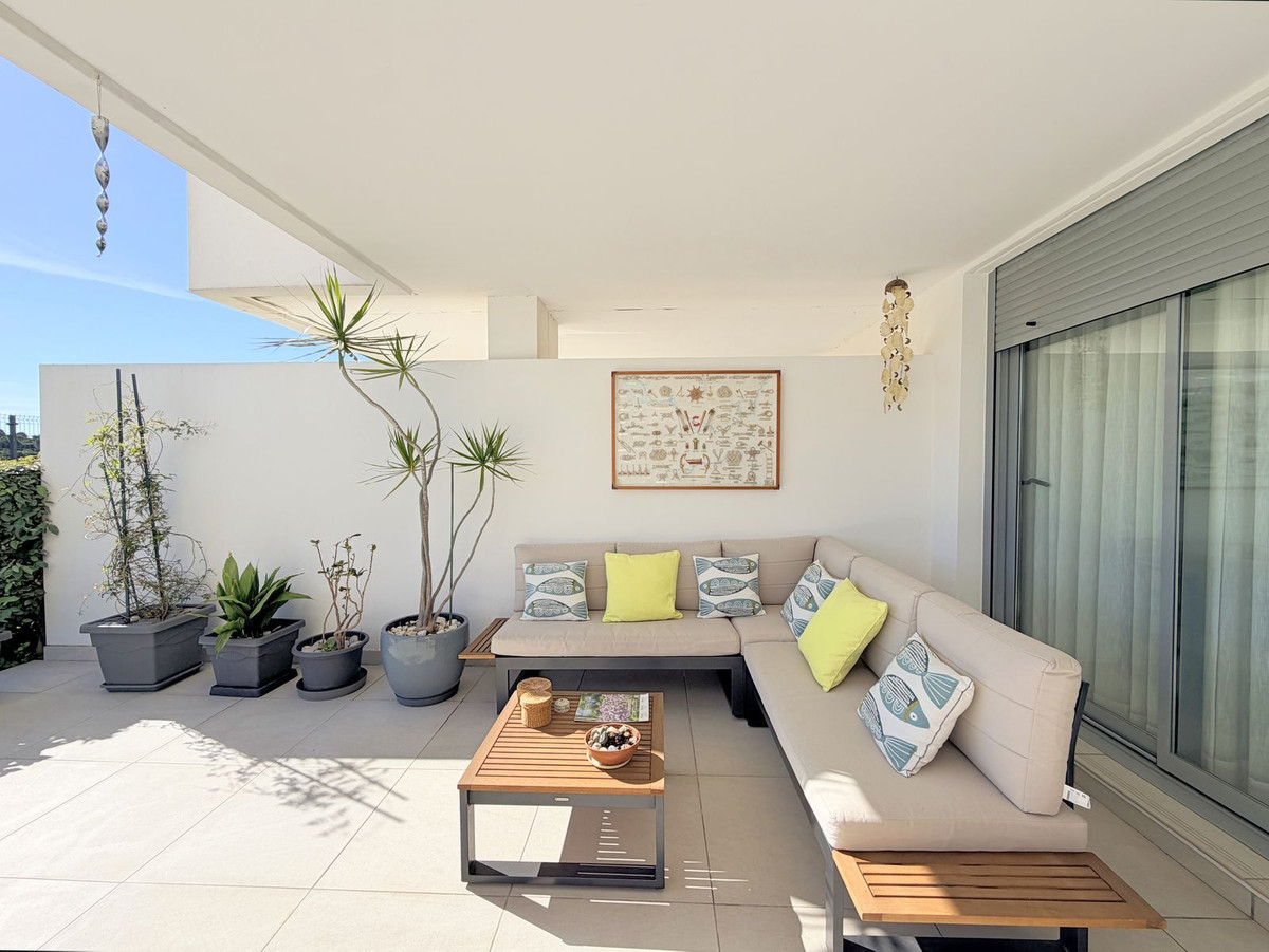 Ground Floor Apartment in Estepona — photo 7 of 10