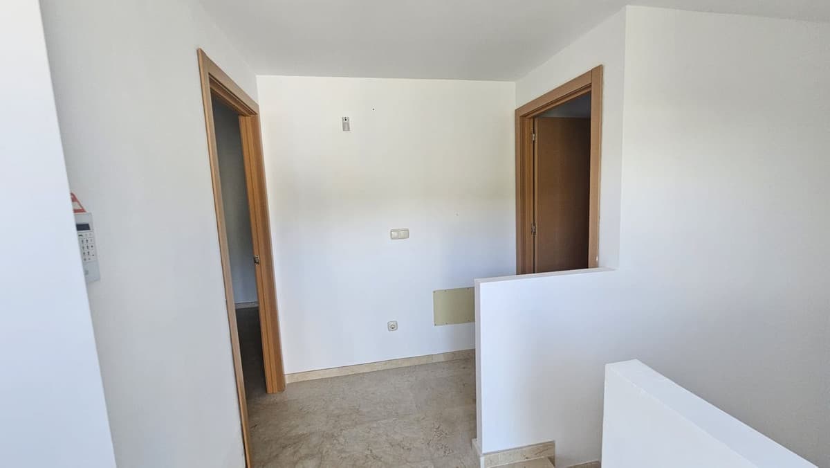 Townhouse in Doña Julia — photo 7 of 10