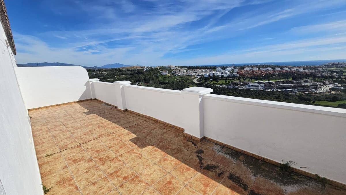 Townhouse in Doña Julia — photo 1 of 10