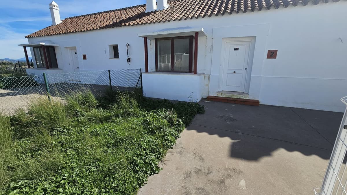 Townhouse in Doña Julia — photo 4 of 10