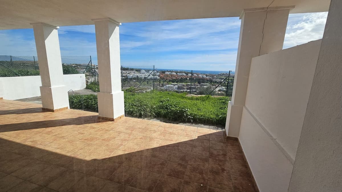 Townhouse in Doña Julia — photo 1 of 10