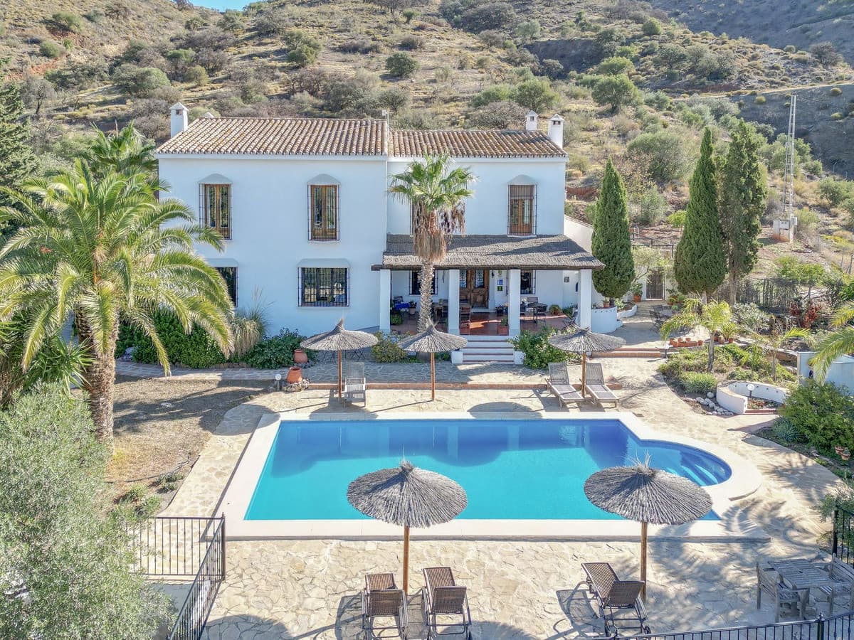 Cortijo in Alora — photo 1 of 10
