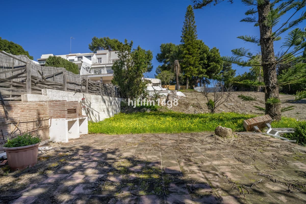 Land in Nueva Andalucía — photo 5 of 10