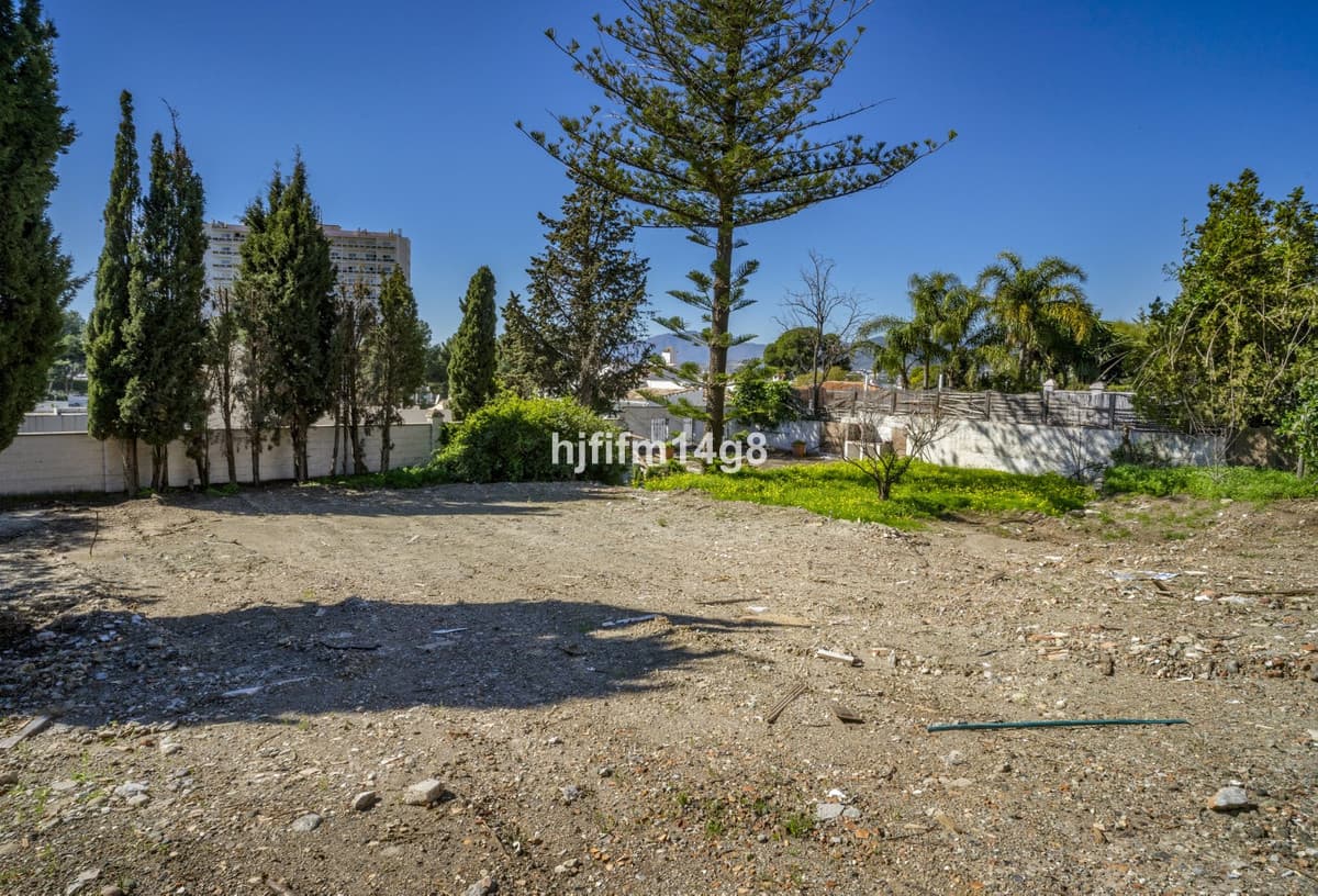 Land in Nueva Andalucía — photo 8 of 10
