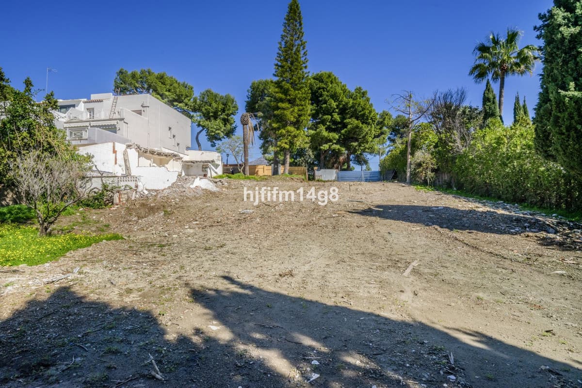 Land in Nueva Andalucía — photo 9 of 10