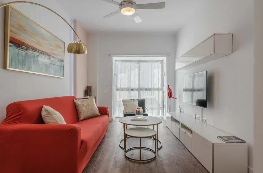 Middle Floor Apartment in Centro Histórico — photo 6 of 10
