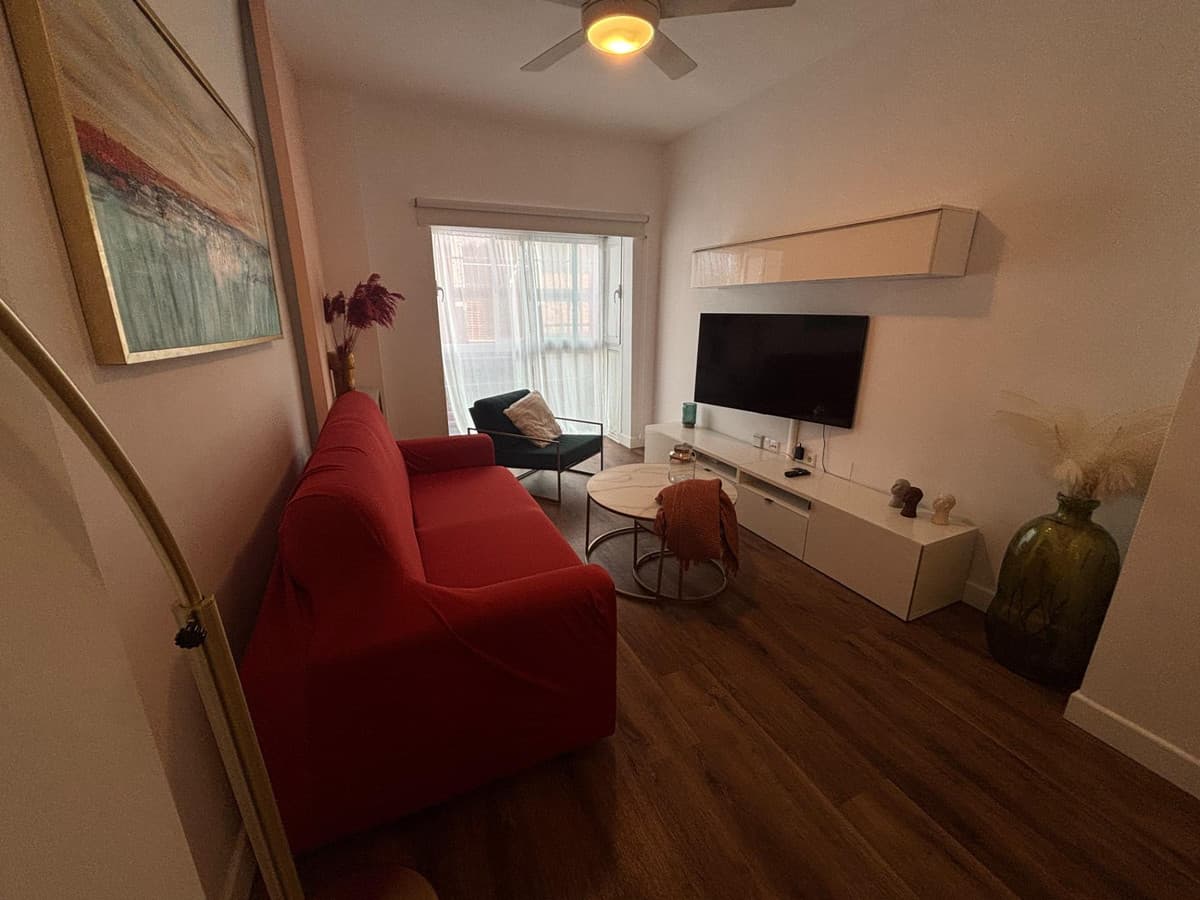 Middle Floor Apartment in Centro Histórico — photo 7 of 10