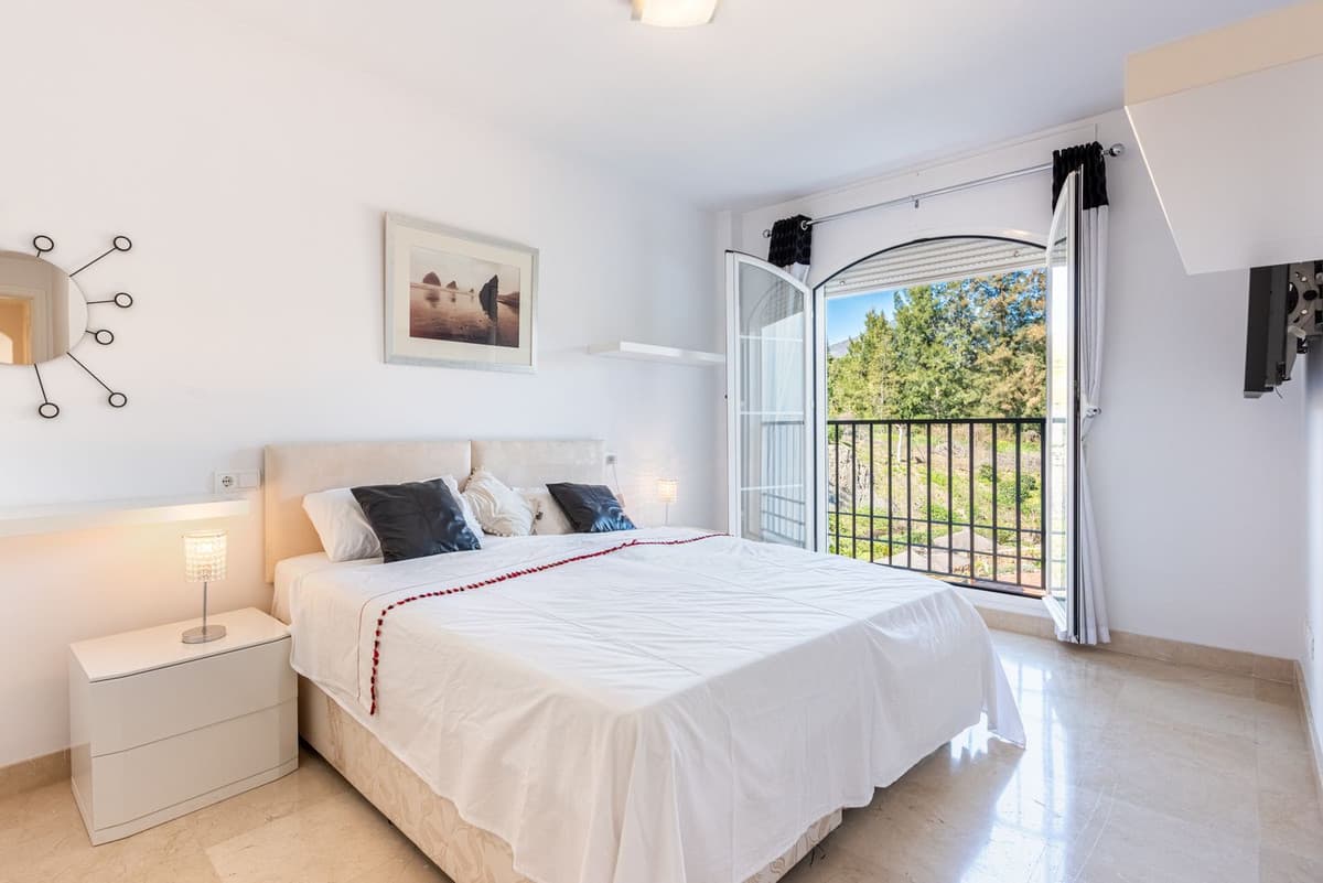 Penthouse in Los Arqueros — photo 4 of 10